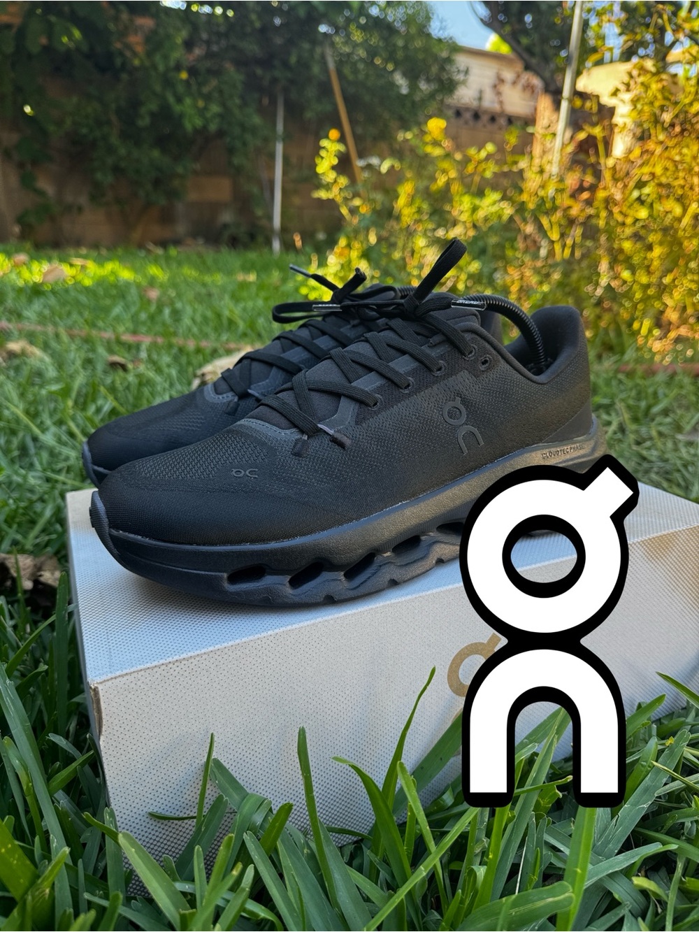 On Running Cloudtilt running shoes - black
(M 9.5 / W 11)